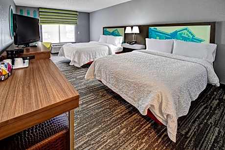 2 Queens Mobility/hearing Access Tub Nosmok Vis Firealrm/door/phn Alrt/hdtv Microwv/fridge/free Wi-f