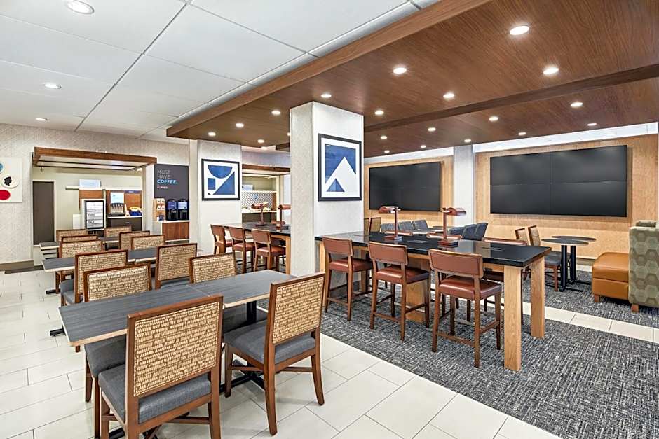 Holiday Inn Richmond-I-64 West End By IHG