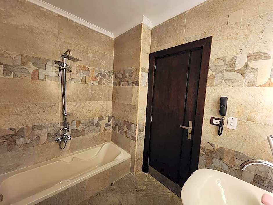 شقة فاخرة وفيو خرافى فى maadi