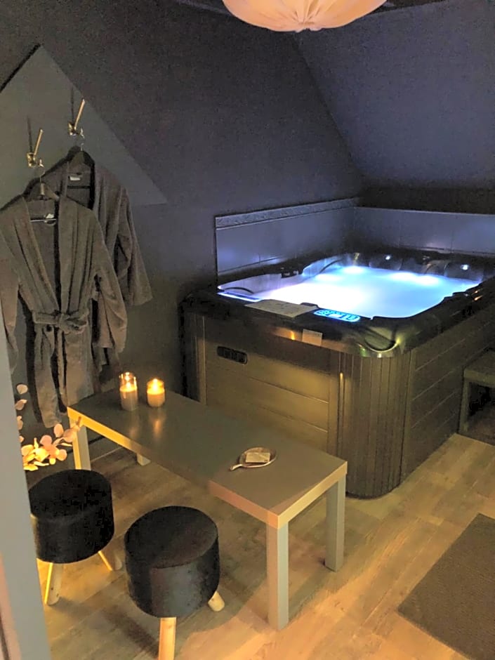 PAUSE NATURE SORBAIS Chambre avec SPA, SAUNA, STREAMING et arrivée autonome