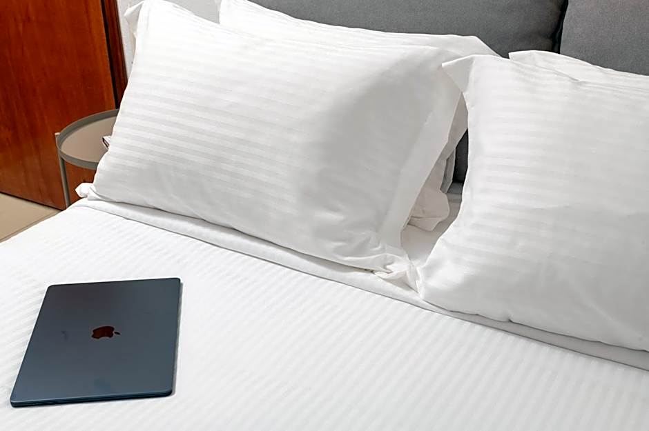 Thelèsi Apartments, 100m from the beach