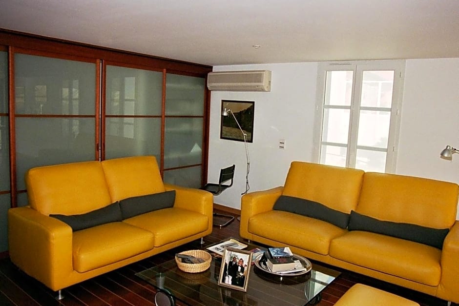 Loft De Cannes Bed And Breakfast – Cannes, CT