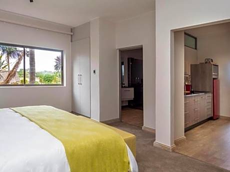 Deluxe Suite with Sea View