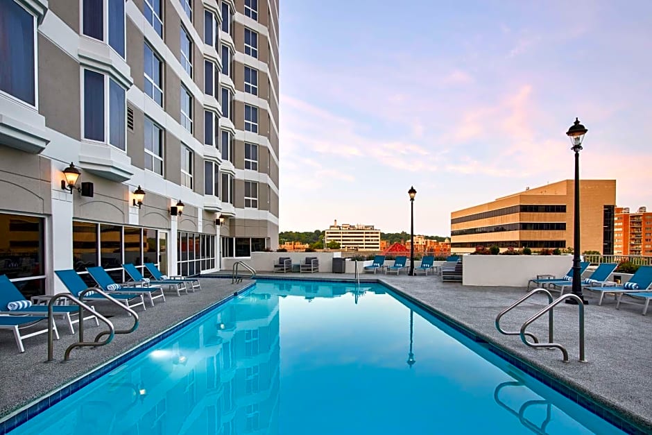 Hilton Kansas City Country Club Plaza
