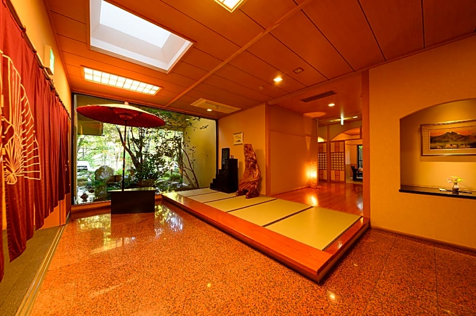 Yufuin Onsen Ryokan Mebaeso