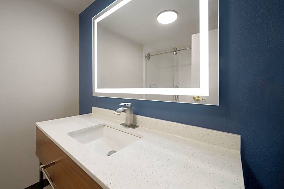 Wingate by Wyndham Dublin Near Claytor Lake State Park