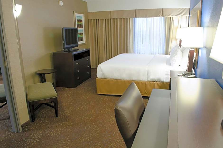 Holiday Inn Fargo By IHG