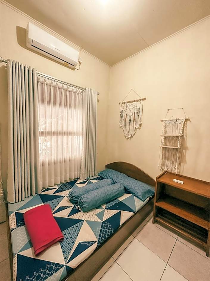 Sadewa homestay batukaras