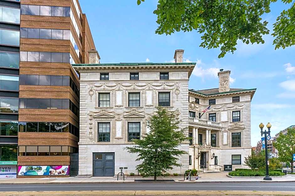 Placemakr Dupont Circle
