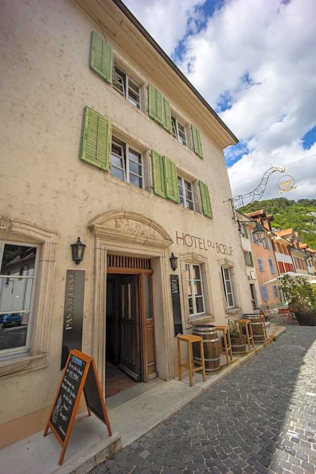 Peanut Medieval Lodge