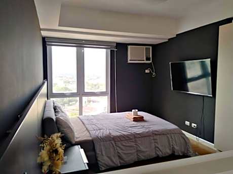 Deluxe King Studio