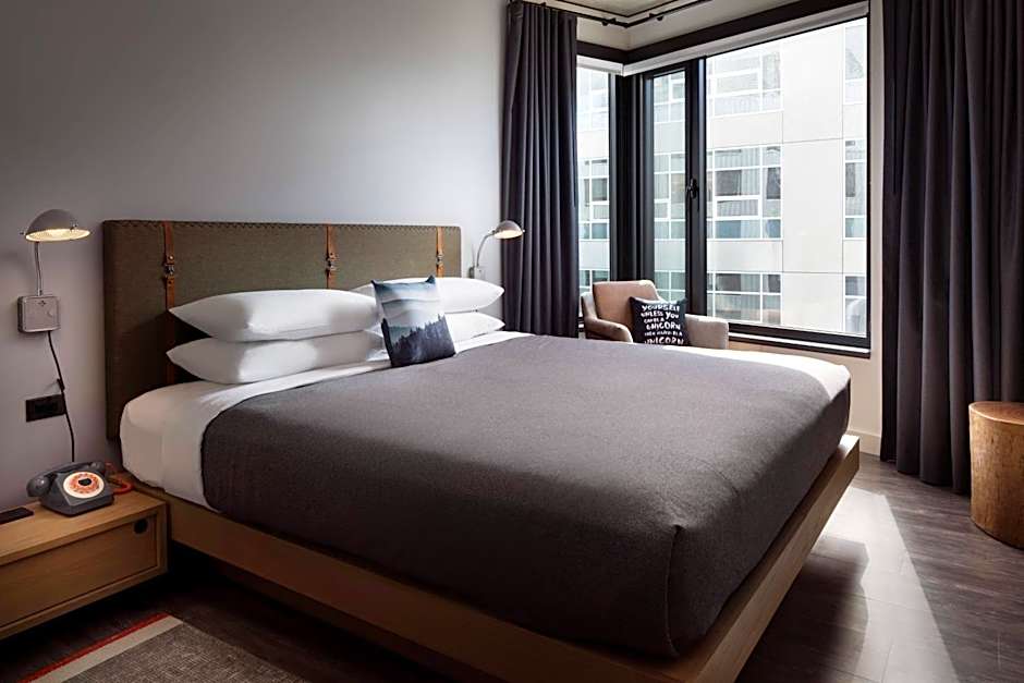 Moxy by Marriott Seattle Downtown