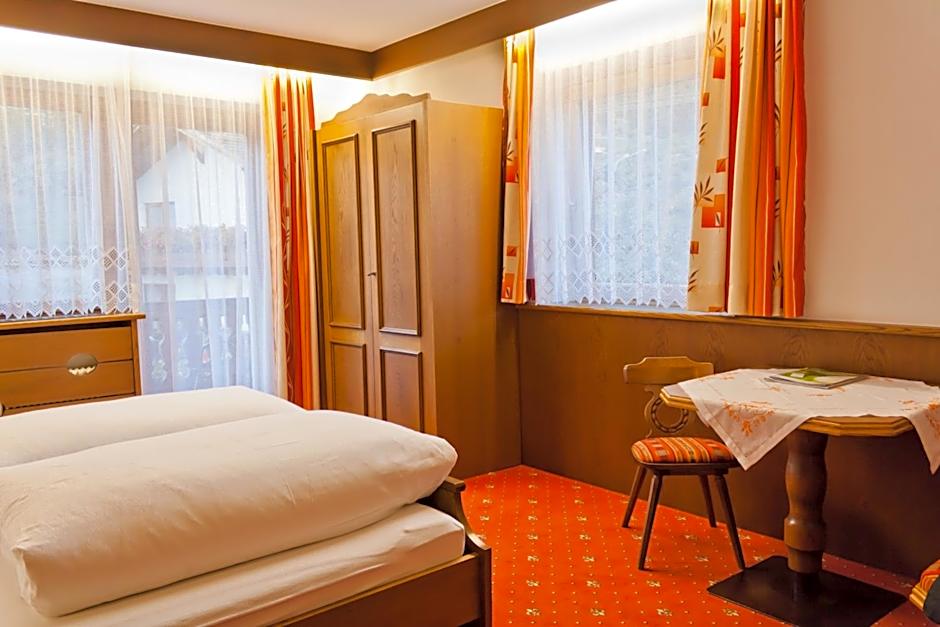 Gasthof Pension Traube