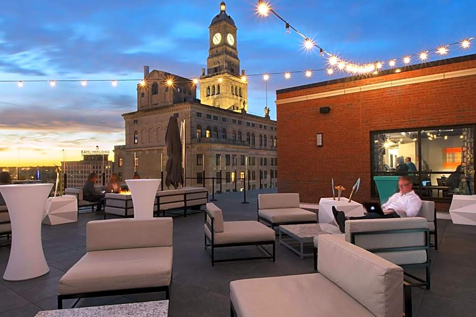 The Current Iowa, Autograph Collection by Marriott