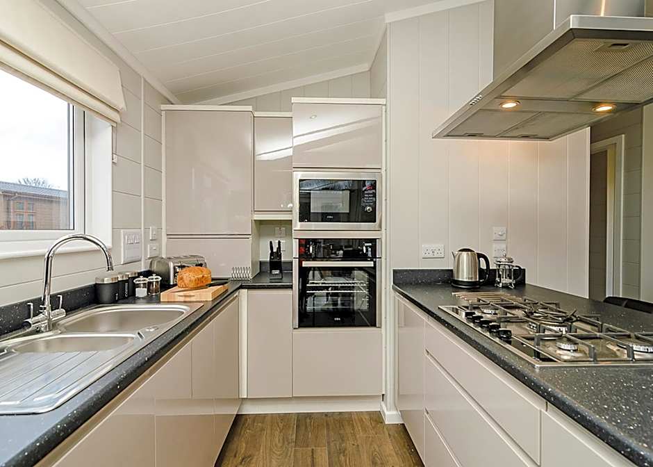 Canterbury Reach Lodge Retreat