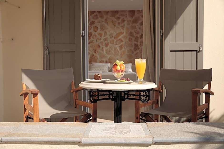 Proteas Hotel & Suites