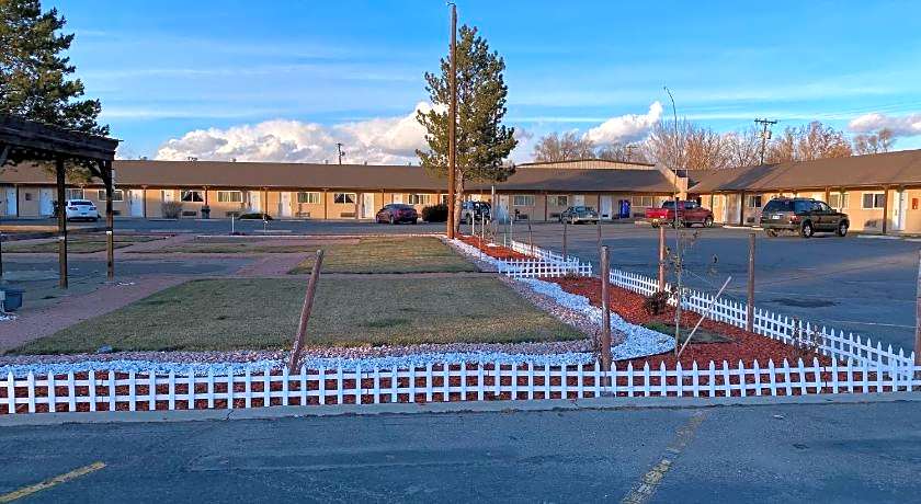 Travelodge by Wyndham Farmington Hwy 64