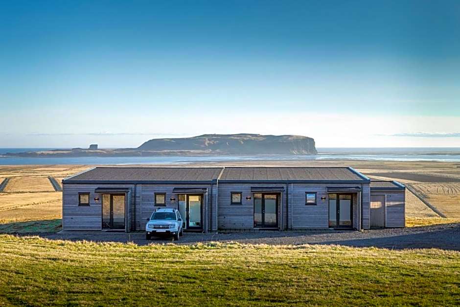 Black Beach Suites