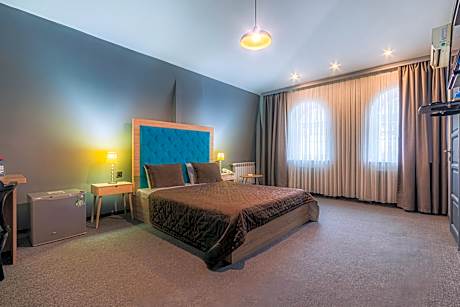 Double Room with Extra Bed