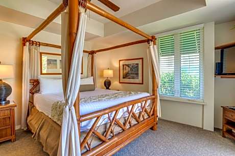 Garden View Villa 1 Bedroom 2 Bath