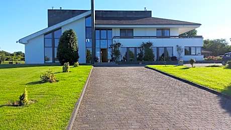 Hazelwood Country House