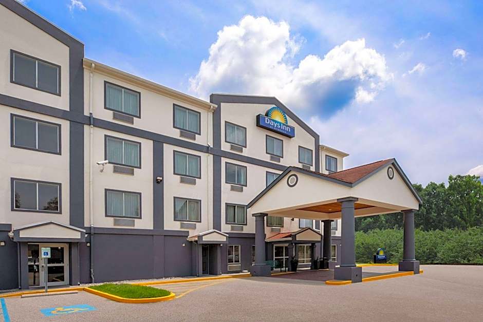 Days Inn by Wyndham Baton Rouge I-10