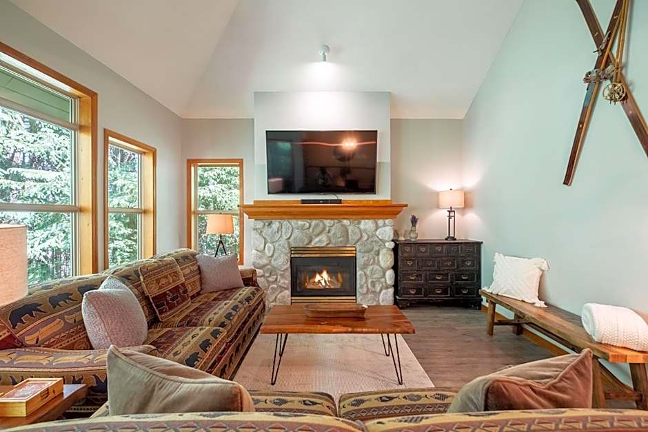 Arrowhead Point by Outpost Whistler