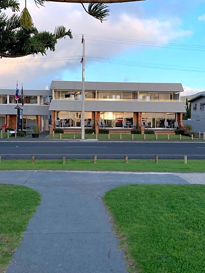 The Oceanside Motel