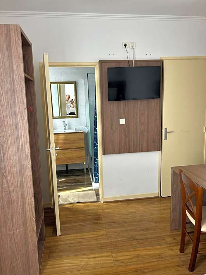 Le Clémenceau Hôtel et Appart'hôtel & Restaurant "Gare Sncf" centre ville