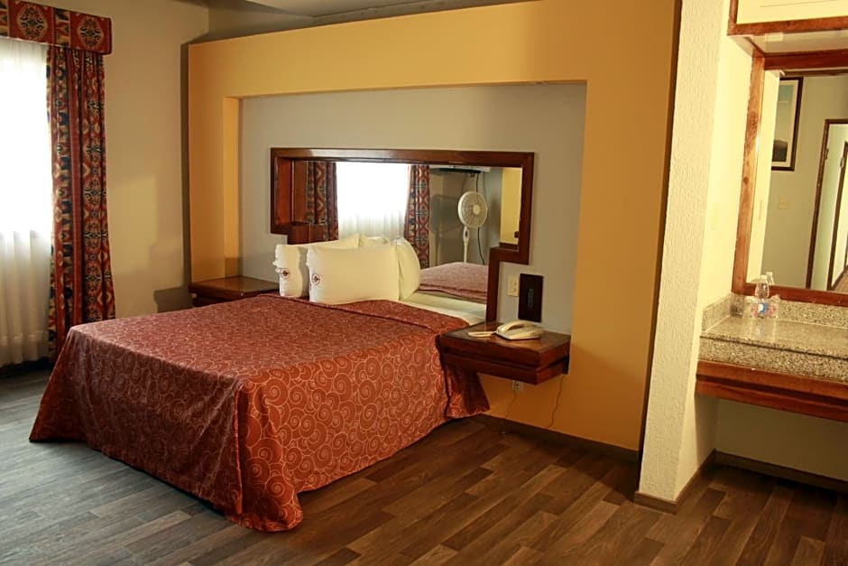 Hotel Mina
