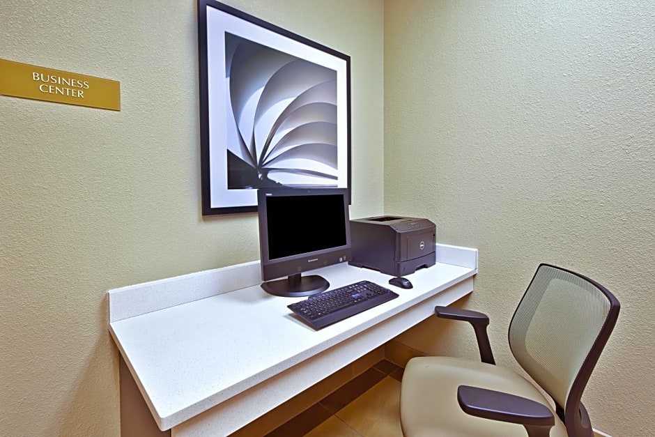 Candlewood Suites Indianapolis Airport By IHG
