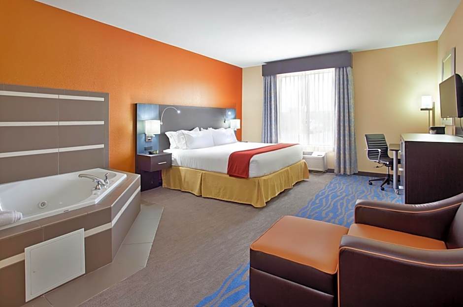 Holiday Inn Express & Suites St Louis Airport, an IHG Hotel By IHG