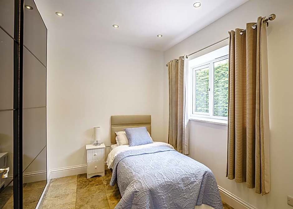 Ladera Retreat Lodges