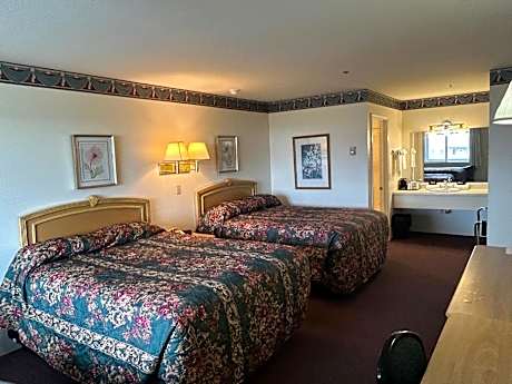 Standard Queen Room