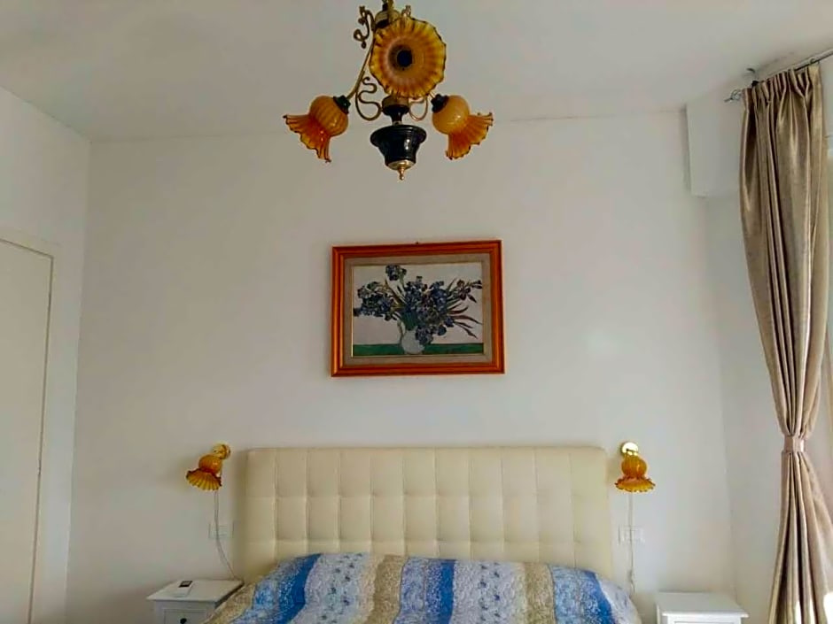Nancy House