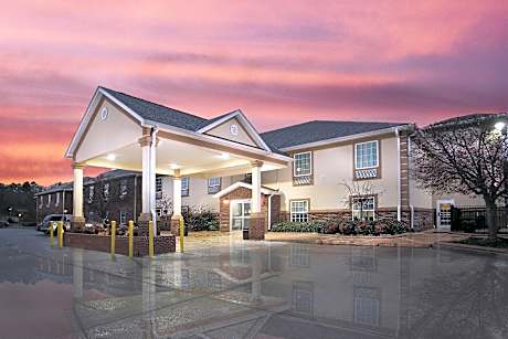 La Quinta Inn by Wyndham Calhoun South I-75