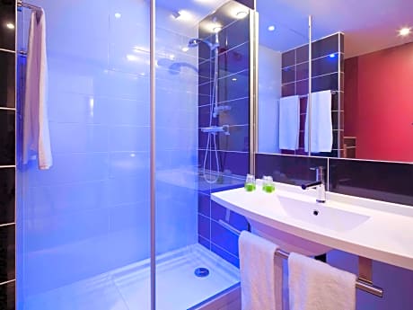 Standard Room with twin beds
