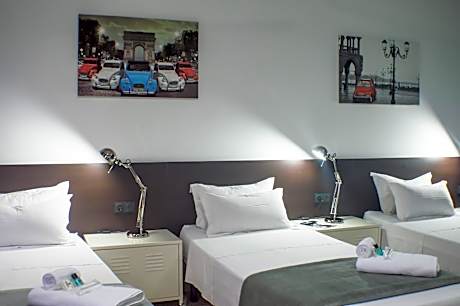 Quart Youth Hostel & Apartments