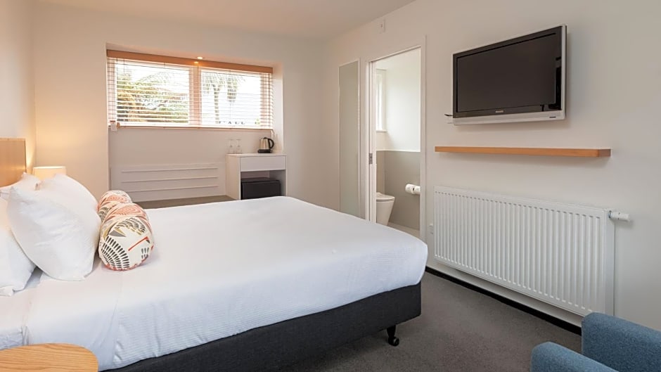 Heartland Hotel Glacier Country