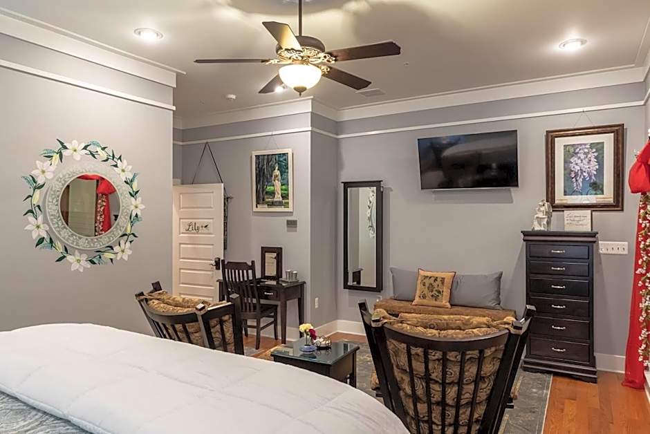 Bienvenue Mon Ami Bed and Breakfast