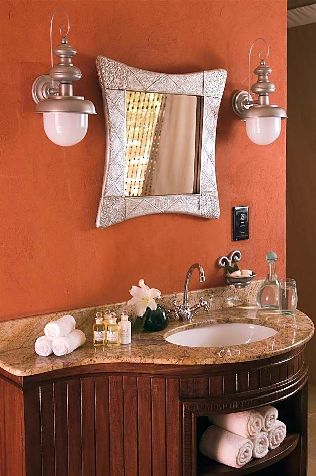 Fairmont Mara Safari Club