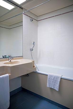 Double Room Long Stay (2 Double Beds)