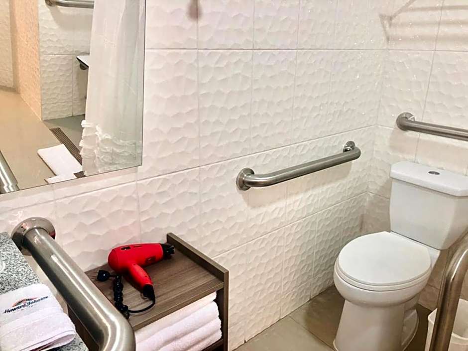 Howard Johnson by Wyndham Lima Miraflores Larco