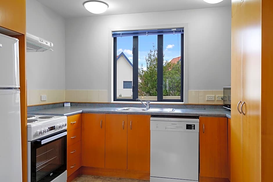 Bella Vista Motel and Apartments