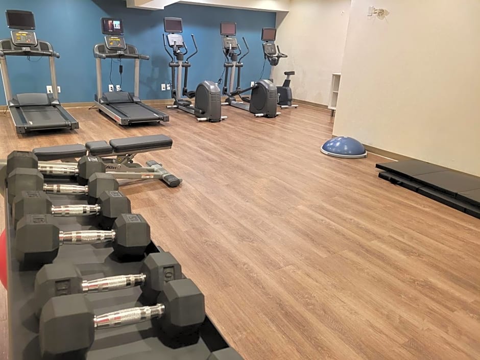Holiday Inn Express Maspeth Hotel By IHG