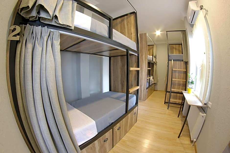 Hostel Nomad