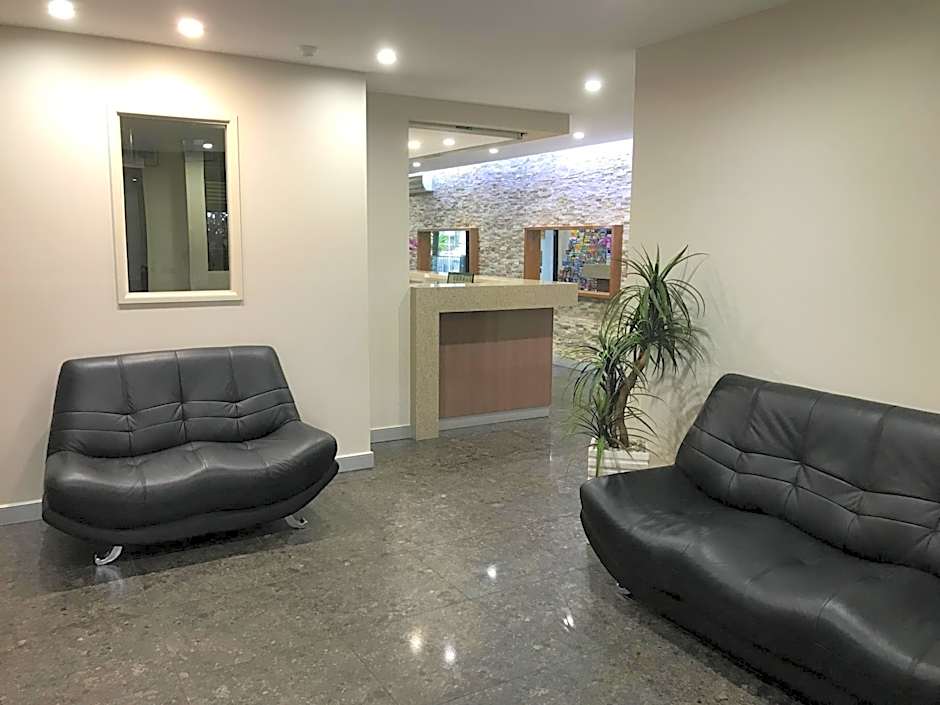 Alexander Holiday Apartments