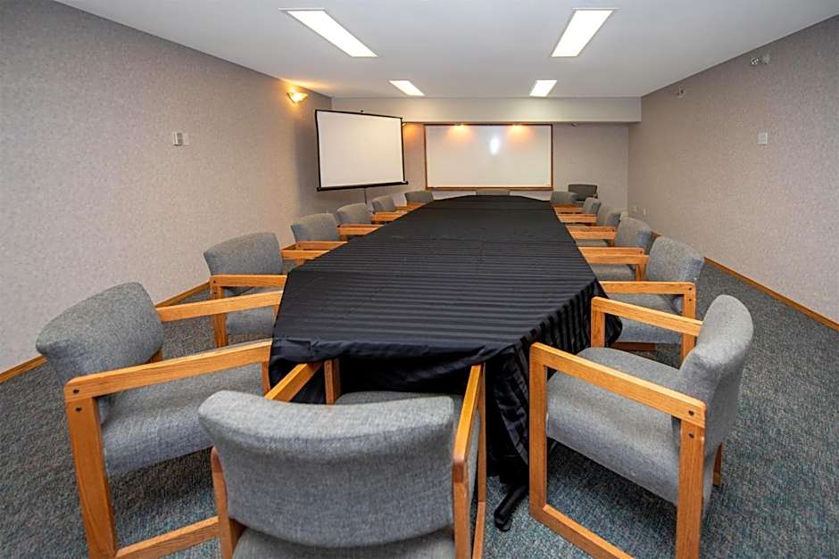 Coast Fort St John Hotel