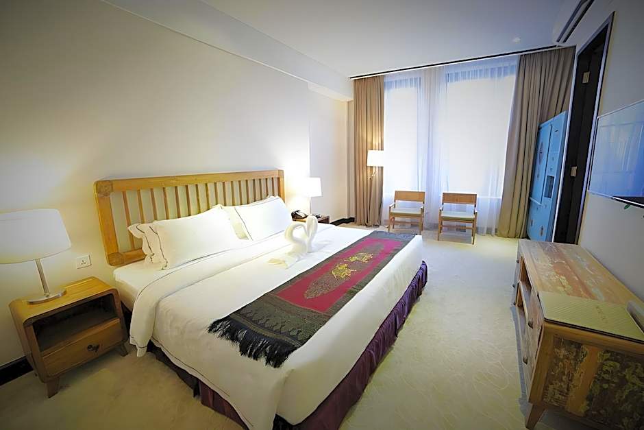 1825 Gallery Hotel