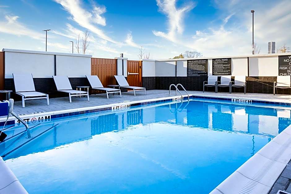 TownePlace Suites by Marriott Canton Riverstone Parkway